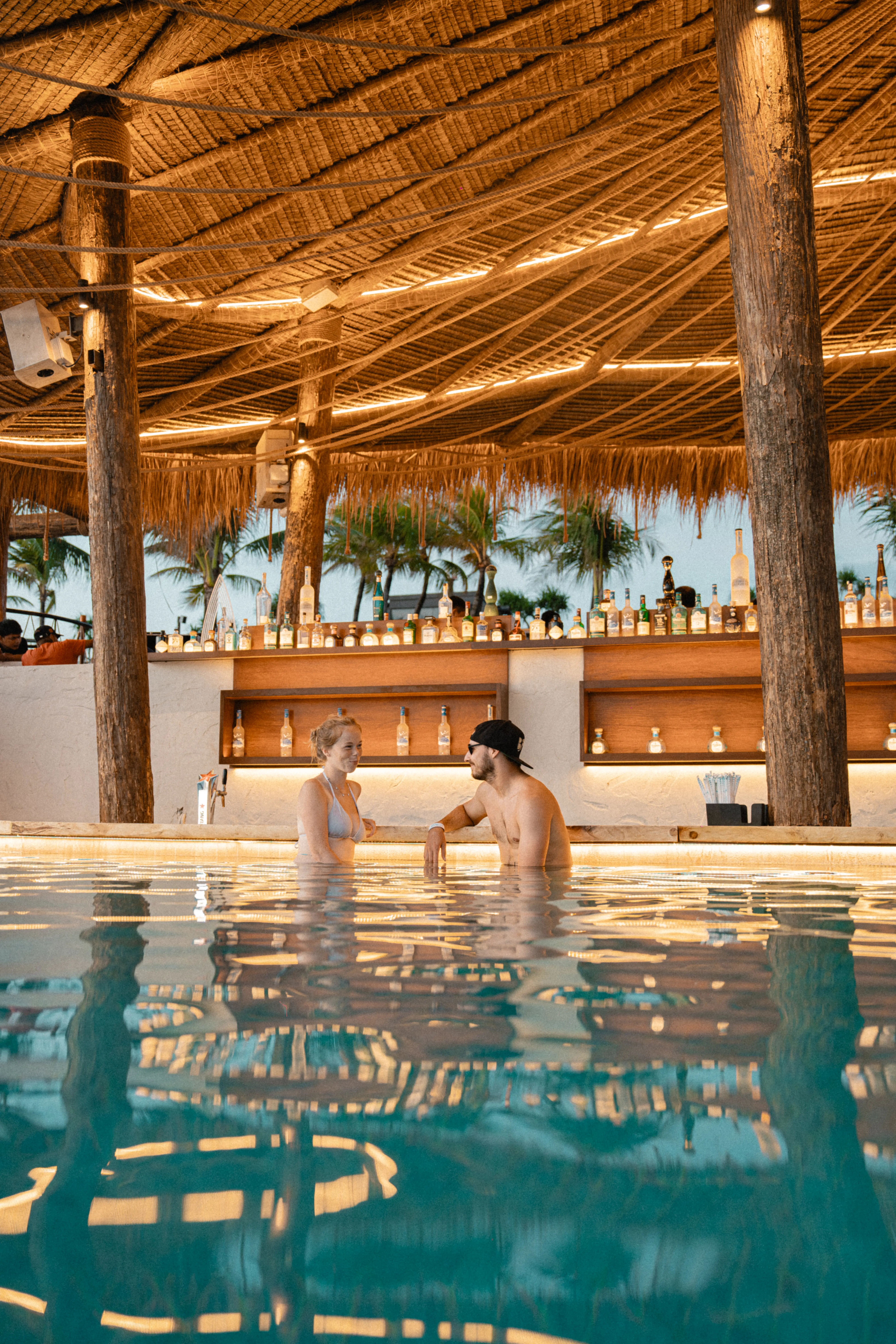 Poolbar 1